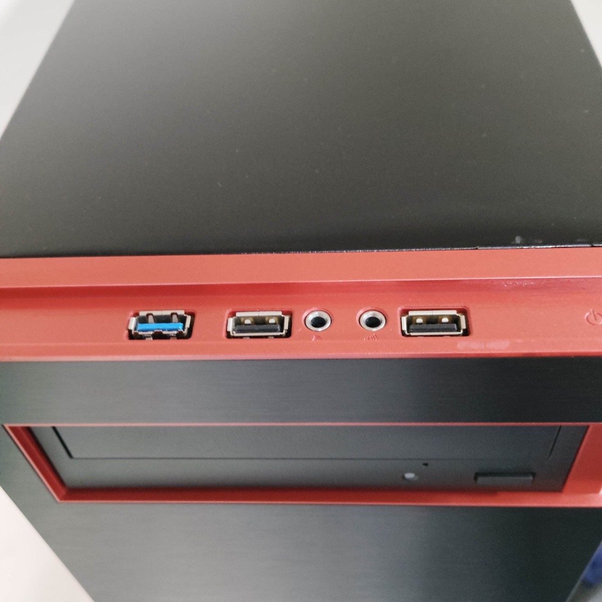 即納】Intel Core i7-8700K / GTX1080 / メモリ DDR4 32GB / SSD 256GB
