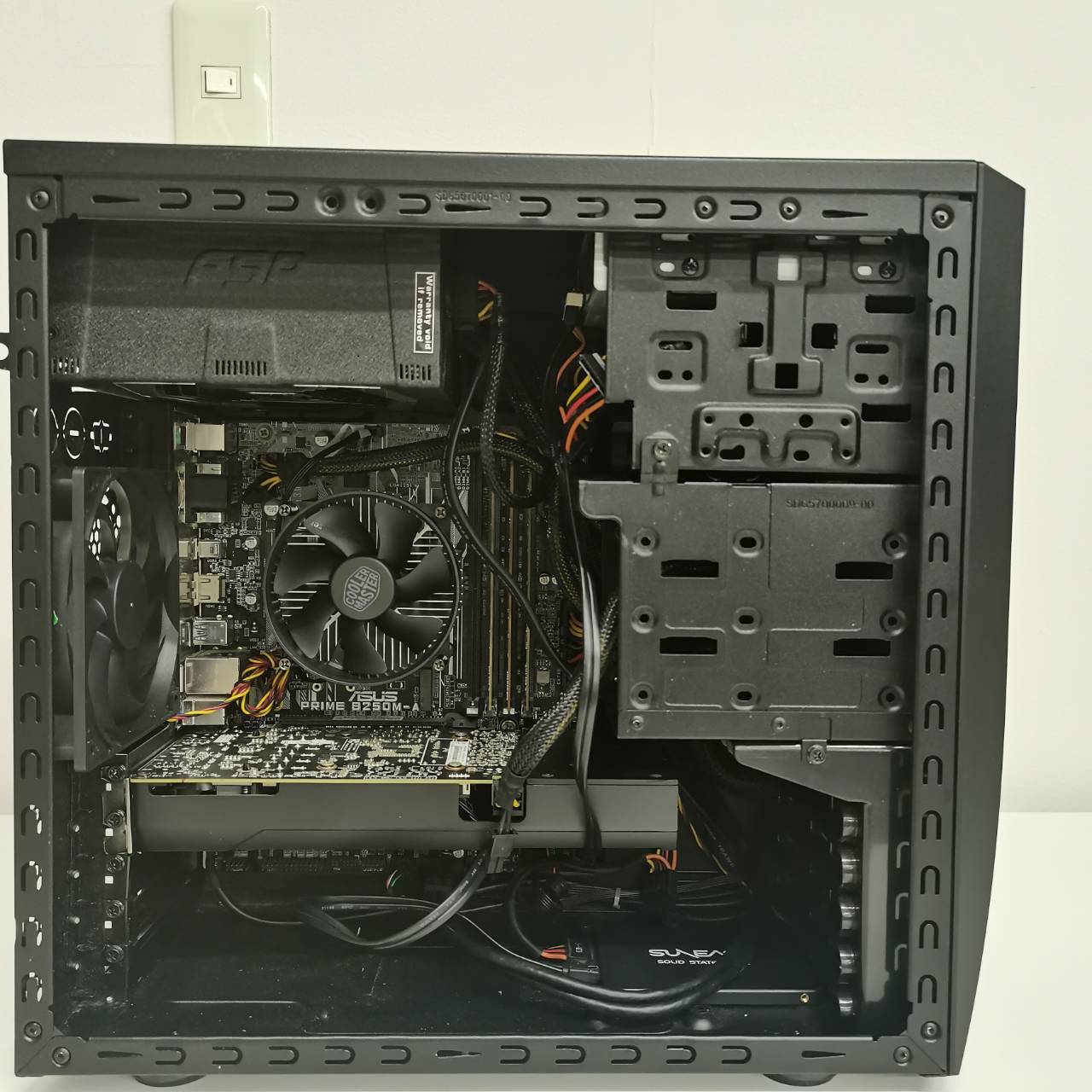 第7世代 GAMING PC Core i5 7500 16GB GTX960-